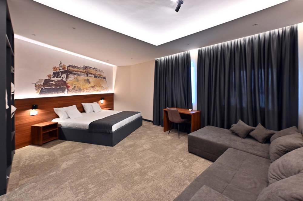 Tvrdjava Rooms - Novi Sad Ngoại thất bức ảnh