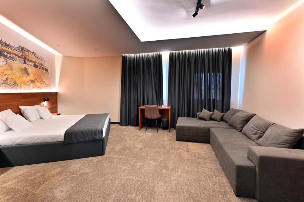 Tvrdjava Rooms - Novi Sad Ngoại thất bức ảnh