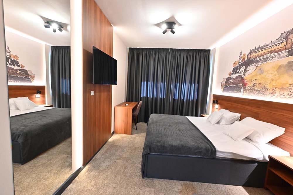 Tvrdjava Rooms - Novi Sad Ngoại thất bức ảnh